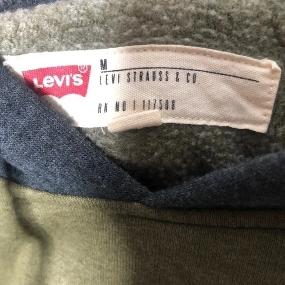 Levi’s olive green & gray hooded sweatshirt hoodie